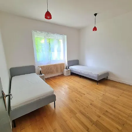 Aigue Marine Et Coquelicot Apartment Jonzac Exterior photo